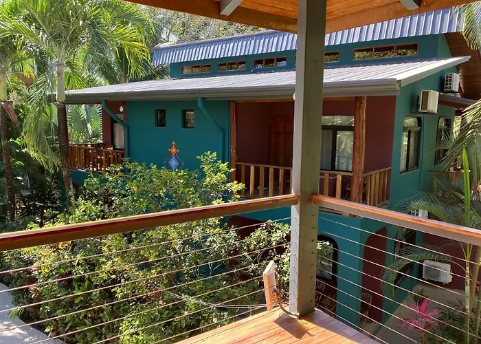 Lodge Tortuga *